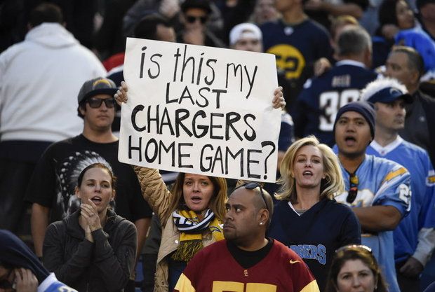 chargers-fans