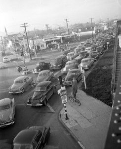 Los Angeles traffic jam 1953, wikimedia