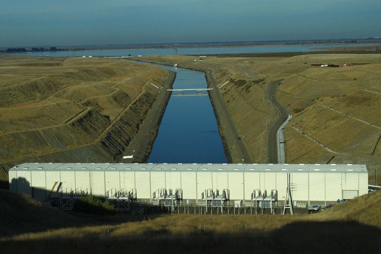 The Banks Pumping Plant looking toward the Bay Delta, where tunnels are planned that could protect fish. Photo courtesy of www.hcn.org